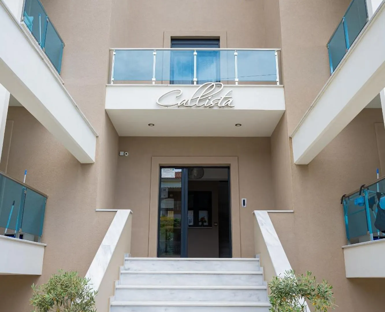 Callista Suites Flogita Apartment
